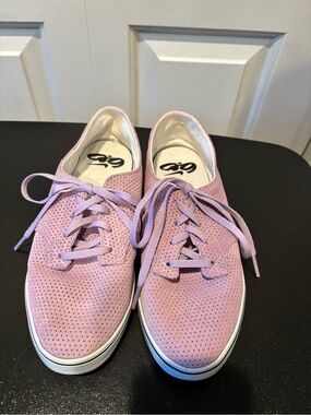 Women’s SB Braata lavender sneakers